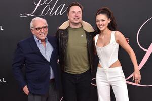 Šuškalo se da joj on daje MILION DOLARA mesečno: Otkrivena najveća laž o Nikoli Pelc koja potpuno menja stvari