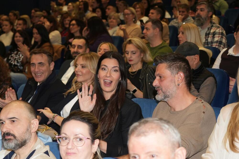 MARIJA JE KUMA POZNATOM VODITELJU 