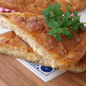 Starinska JUŽNJAČKA pita bez kora: Recept za BARANICU sa sirom, savršena uz čvarke za doručak, uz kiselo mleko za večeru