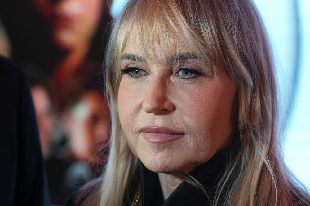 Anica Dobra na beogradskoj premijeri filma "Belo se pere na devedeset"