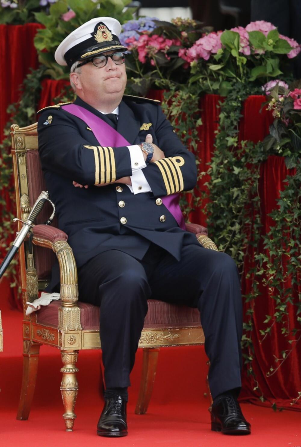 Princ Loran od Belgije je sin kralja Alberta II i kraljice Paoline, odnosno mlađi brat aktuelnog belgijskog kralja Filipa