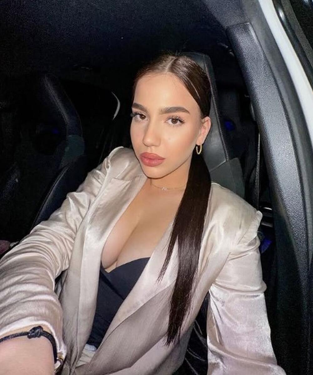 Una Čolić, starija ćerka Zdravka Čolića