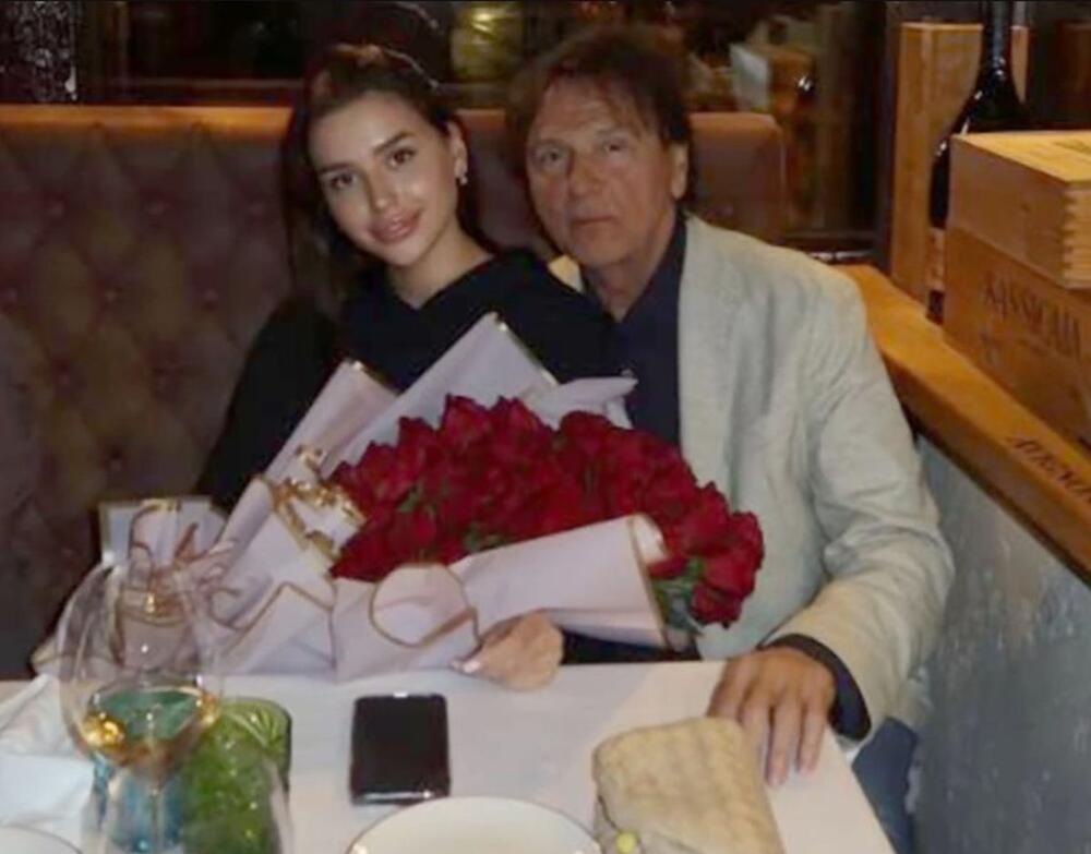 Zdravko Čolić sa ćerkom Larom