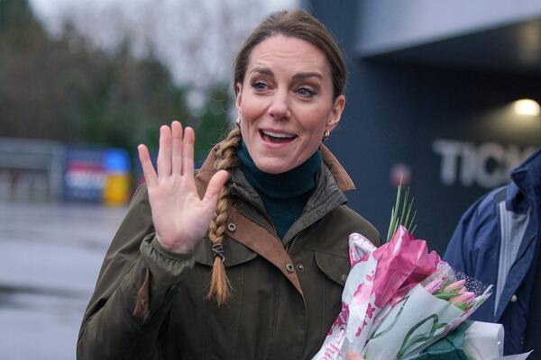 Zavirite u cipelarnik, sigurno imate jedne ovakve: Kejt Midlton ima omiljene čizme Srpkinja koje se nose uvek i svuda