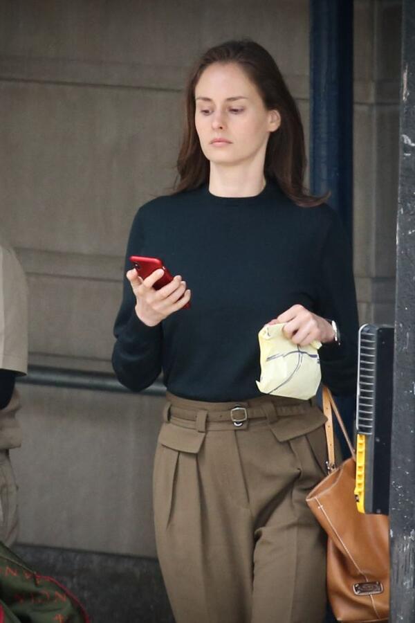 Za druge monstrum, za nju anđeo s neba: Ko je devojka koju je Epstajn vole do smrti i zaveštao joj svoje bogatstvo?