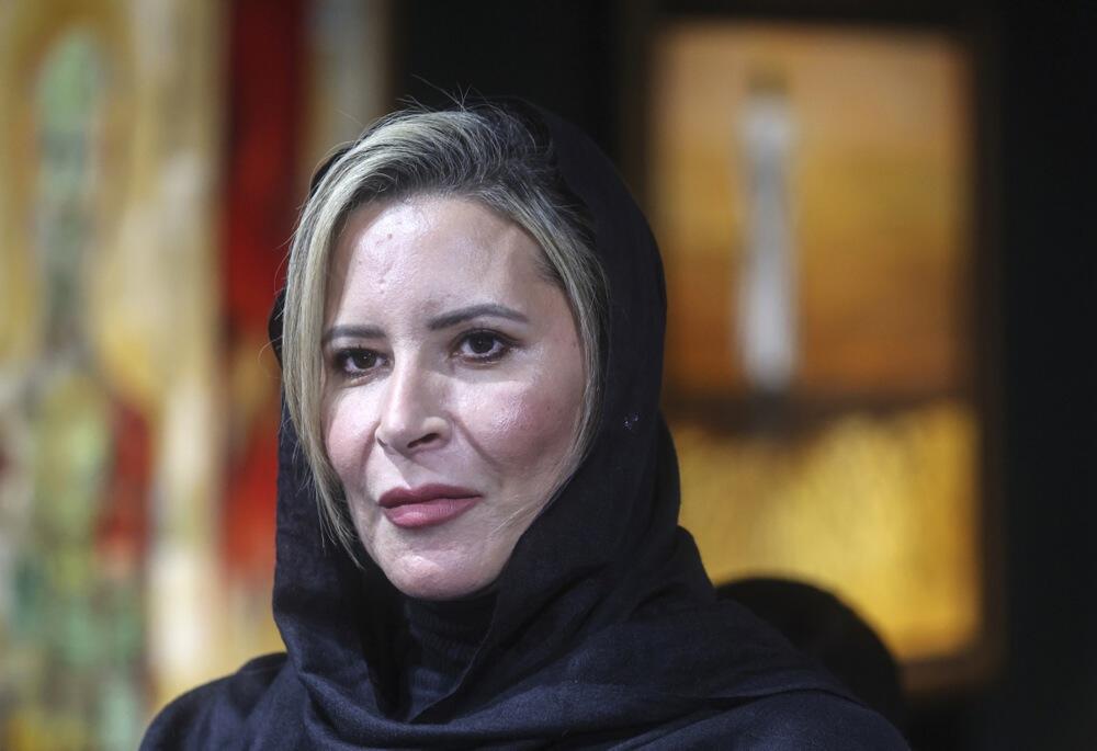 Ajša Gadafi na izložbi u Moskvi 2024.