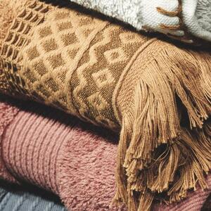 Da li peškiri smeju da se peru s odećom? Stručnjaci objašnjavaju sve što treba da znate ako ste u iskušenju