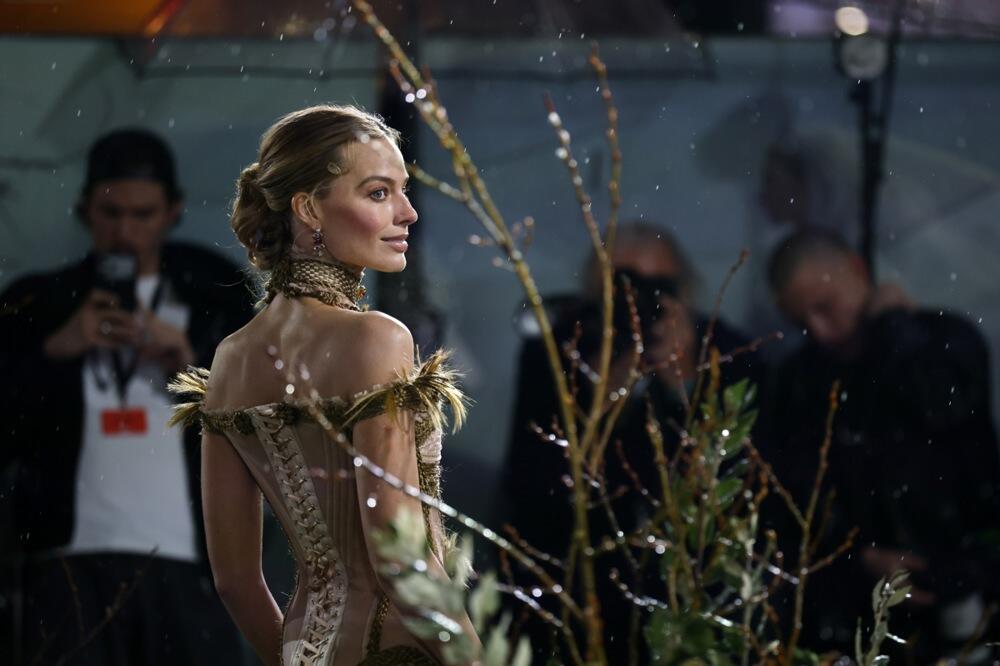 Margo Robi na premijeri filma "Orkanski visovi" u Londonu