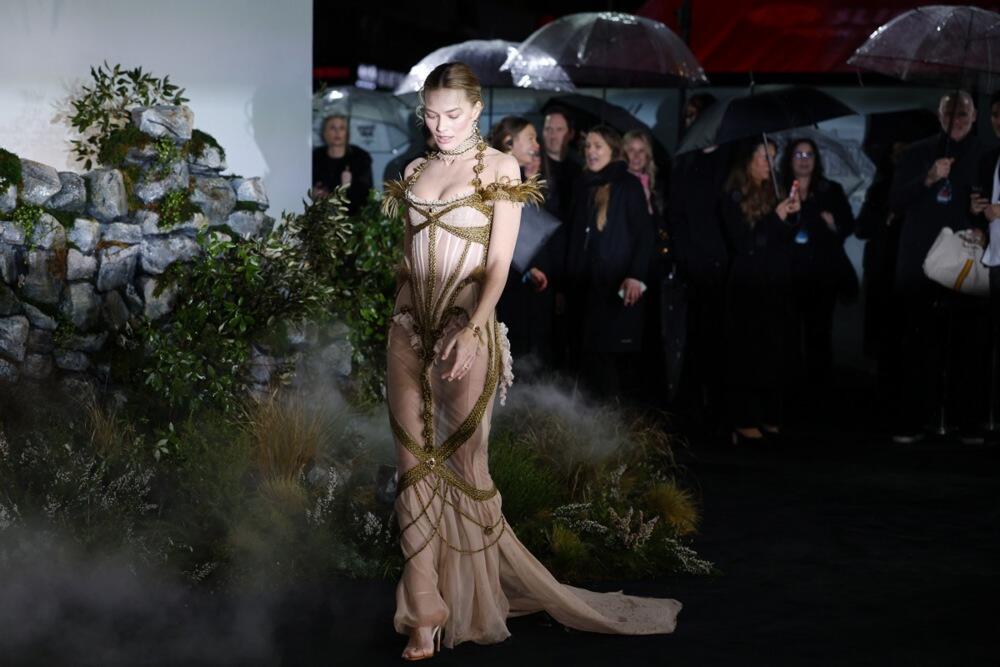 Margo Robi na premijeri filma "Orkanski visovi" u Londonu