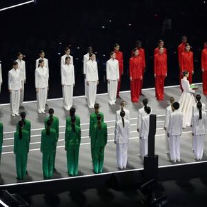 Devojka Leonarda Dikaprija zadivila u beloj Armani haljini: Vitorija Čereti očarala sve na otvaranju ZOI u Italiji