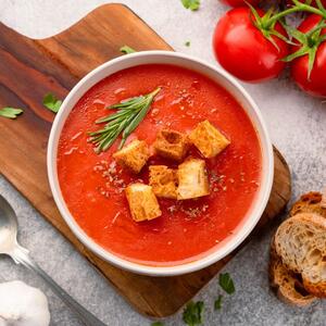 Preukusna čorba od 5 sastojaka: Jednostavno jelo koje se maltene "samo sprema" (RECEPT)