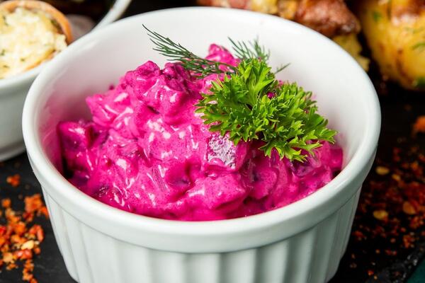 Ne zna se da li je ukusnija ili zdravija: Imuno salata od 3 sastojka (bustuje organizam) savršen dodatak jelima od mesa