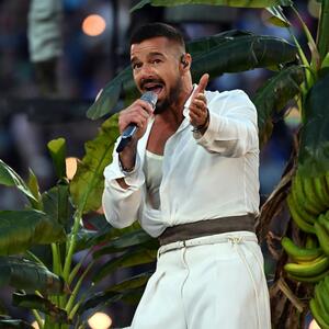 Zbog onoga što je Riki Martin uradio na Superbolu, svi su sigurni &ndash; Tramp kipti od besa: 33 sekunde o kojima svi pričaju