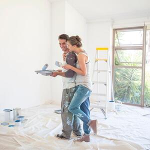 Uz jednostavan trik okrečićete kuću i do 10 puta brže: 4 saveta da dom sredite kao profesionalac