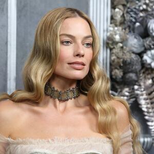 Glumica drastično skratila kosu, evo kako izgleda: Nova frizura Margo Robi & ležerno izdanje kojem se niko nije nadao