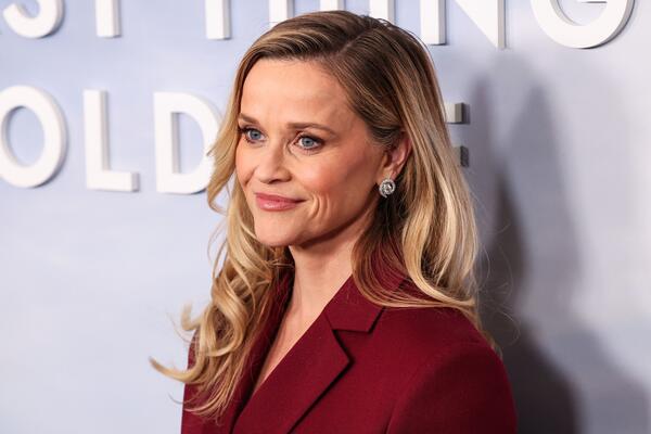 Struk deluje uže, a noge duže: Samo jedan detalj je potpuno transformisao izgled Riz Viterspun