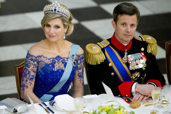 33 safira & više od 600 dijamanata za impozantan komad holandskog nasleđa: Priča o najlepšoj tijari kraljice Maksime