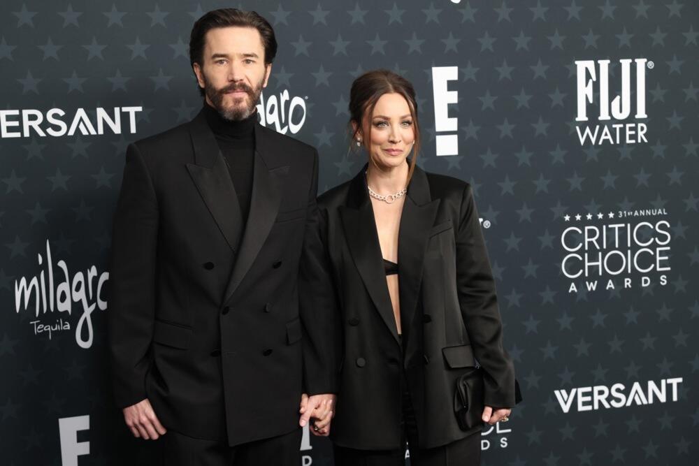 Tom Pelfri i Kejli Kuoko su zajedno od 2019. i imaju jedno dete