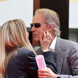 Upoznala je ljubav svog života, a dva meseca kasnije &ndash; postala majka: 33 godine duga ljubavna bajka glumice kao iz sna