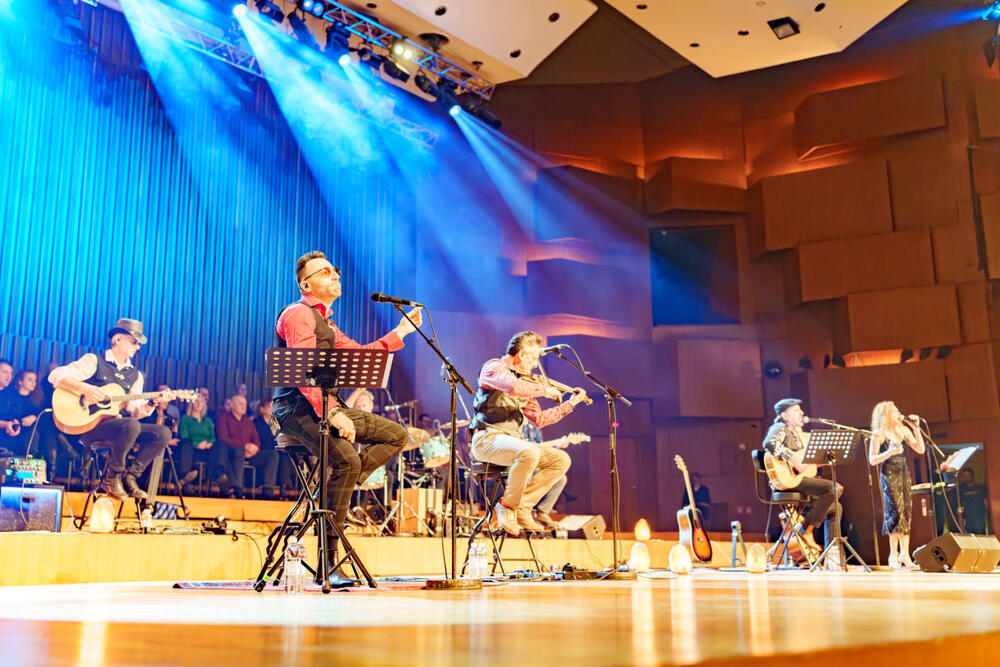 <p>Zbog velikog interesovanja i rasprodanih koncerta 20. i 21.3.2026. u Splitu, Neuštekani će održati i treći koncert u dvorani Lora</p>