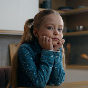 Šta reći detetu kad vam kaže da mu je dosadno? 5 fraza koje daju fenomenalne rezultate