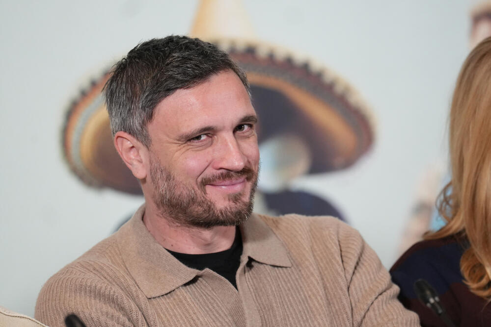 GLUMCI NA KONFERENCIJI ODGOVARALI NA PITANJA O NOVOM ŽANRU DRAMEDIJI