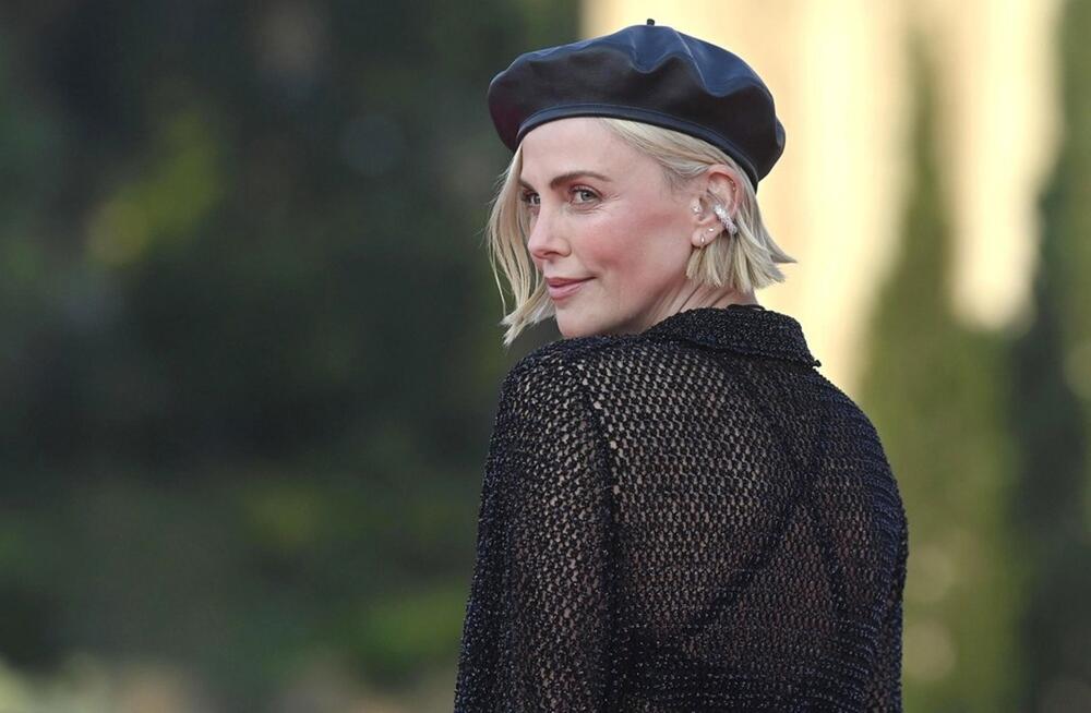 ŠARLIZ TERON PRIZNALA DA JE BILA ZLOSTAVLJANA NA POČETKU KARIJERE 