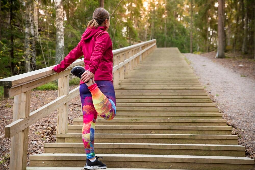 HODANJE UZ SEPENICE JE NAJBOLJI NAČIN DA DOVETE TELO U TOP FORMU
