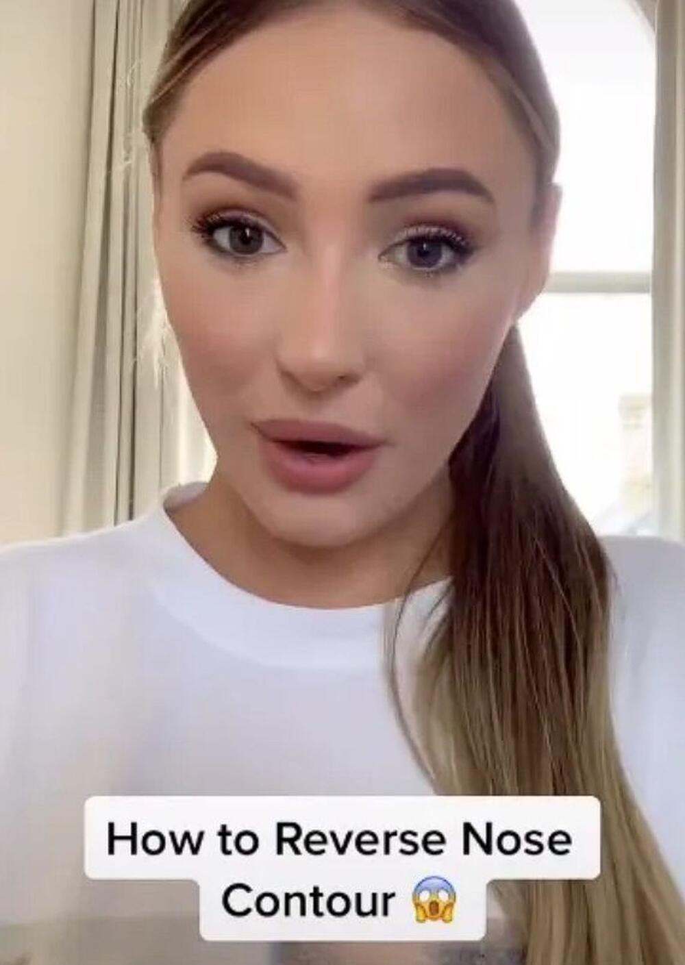 Trik s praškom za pecivo pri šminkanju