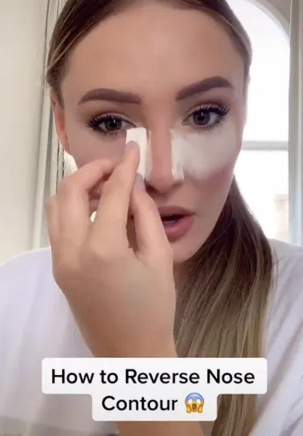 Prašak za pecivo može da posluži za malu optičku varku pri šminkanju