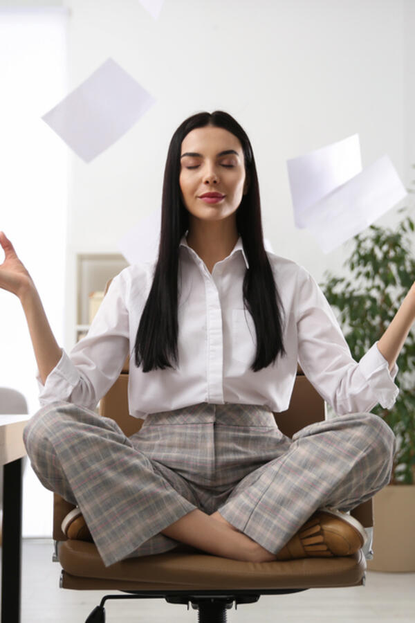 Od 26. februara im se komplikuje život: 3 znaka kojima mračna energija retrogradnog Merkura donosi samo probleme