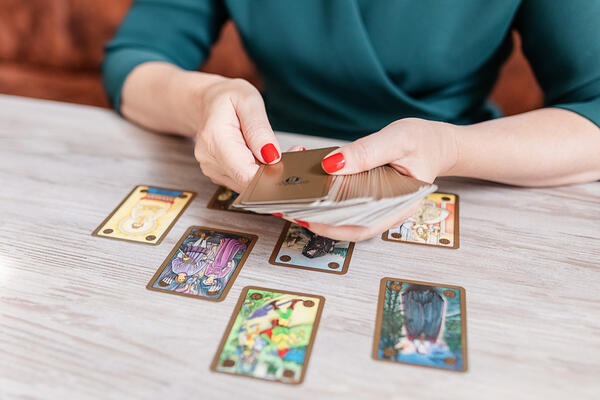 Ovo su DATUMI MOĆI u martu: "Dan ogledala" 3.3. donosi transformaciju, a 20.3. biće najvažniji u mesecu pred nama