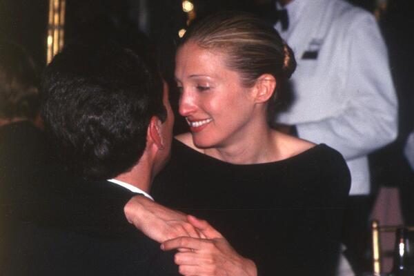 Ni najskuplji, ni najlepši, a nadmoćan: Verenički prsten Kerolin Beset je, kao i sve oko nje i Kenedija, danas misterija