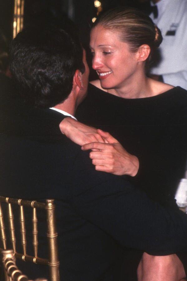 Ni najskuplji, ni najlepši, a nadmoćan: Verenički prsten Kerolin Beset je, kao i sve oko nje i Kenedija, danas misterija