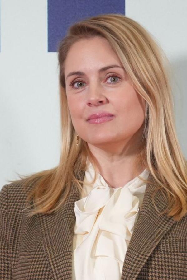 Ako Tamara Krcunović nešto zna, to je kako da nas oduševi! Njen stajling za premijeru je lekcija o otmenosti