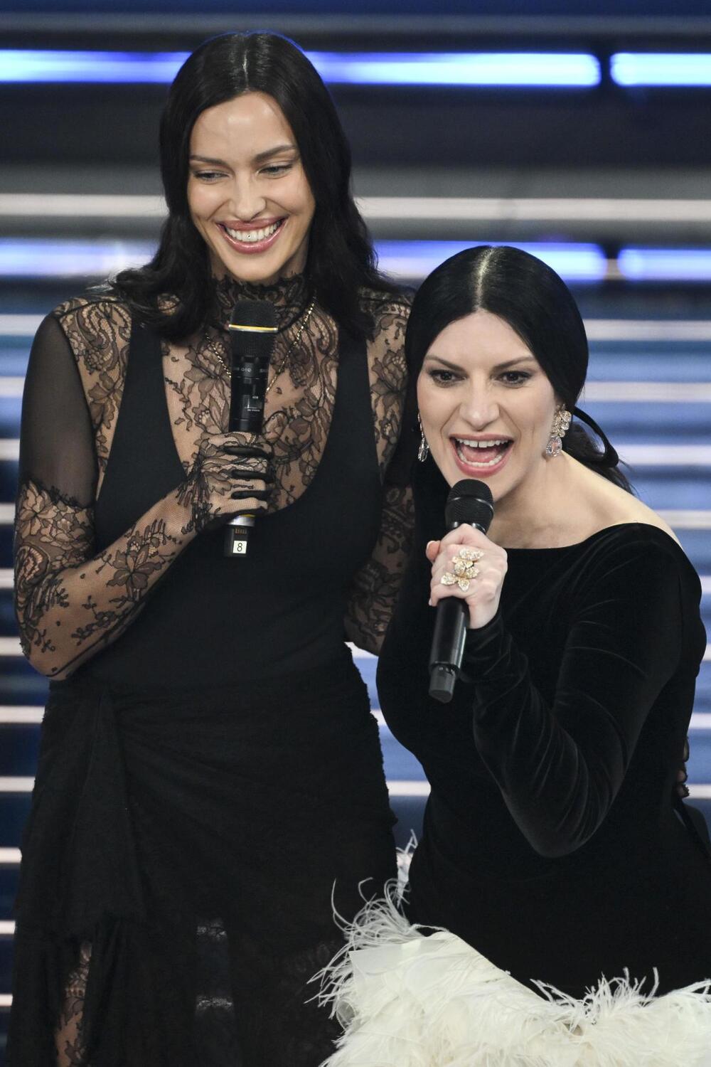 Irina Šajk je jedna od voditelja Sanrema 2026. godine