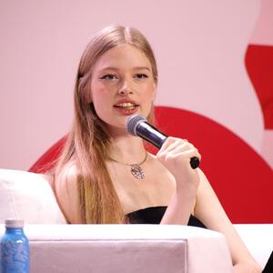 Neobična šetnja Maskove transrodne ćerke po pisti: Vivijan ne priča sa ocem, ali veruju da ju je Gucci &ndash; zvao zbog njega