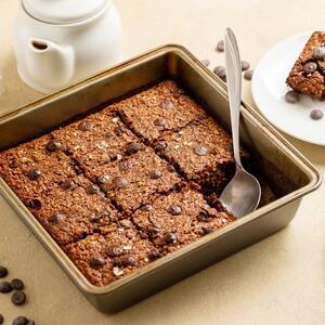 Najlepši "smuti, pa prospi" kolač za Uskršnji post na vodi: Pravi se bez jaja, mleka, ulja, pa čak i bez brašna i šećera