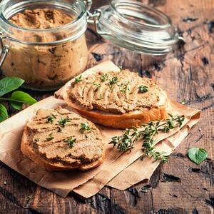 Ako ne volite džigericu, ipak možete da je jedete redovno: Domaća pašteta gotova očas posla i mnogo ukusnija od kupovne