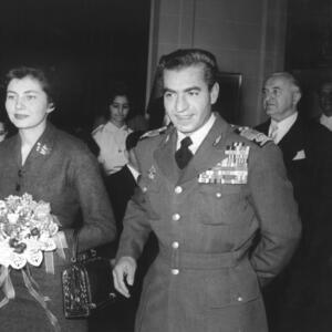 Prva je pobegla, drugoj je smrvio srce, a s trećom je sve dobio i &ndash; izgubio: 3 filmska braka poslednjeg iranskog šaha