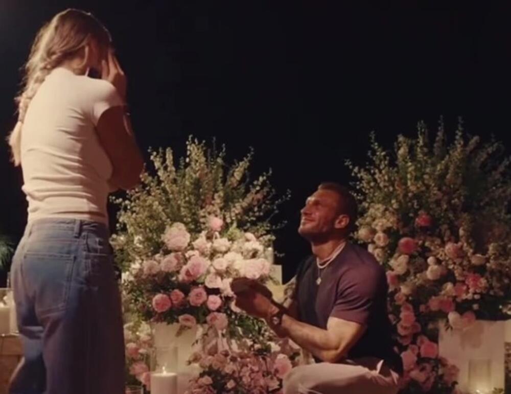 Arina Sabalenka rekla 'da' Jorgosu Frangulisu