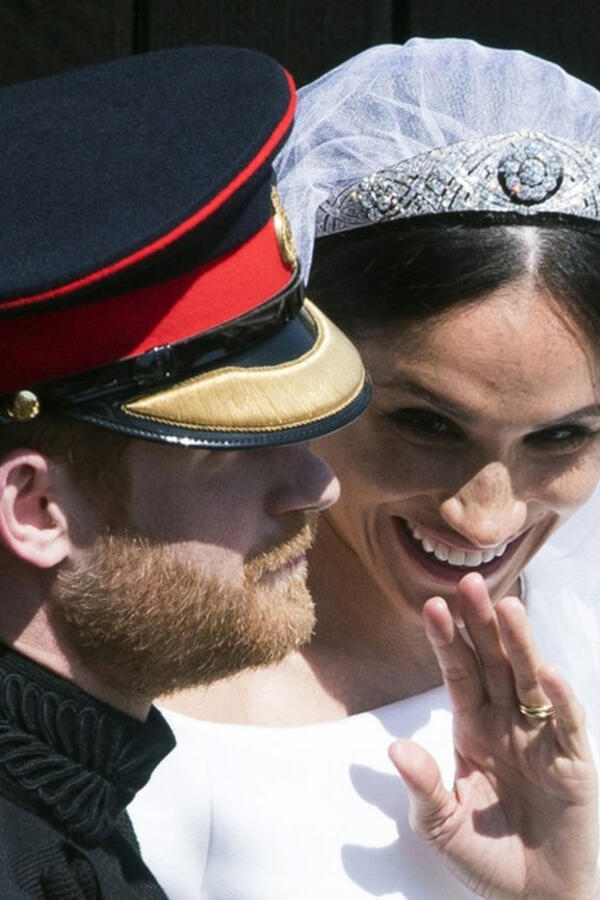 Želela je drugu, ali joj kraljica Elizabeta nije dala? Sve o Meganinoj tijari sa venčanja od 2,6 miliona $