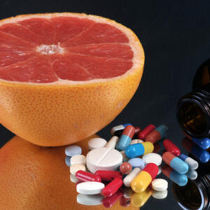 Spisak lekova i hrane koje nikad ne treba kombinovati: Ako pogrešite, možda pijete terapiju uzalud