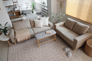 7 grešaka u raspoređivanju nameštaja zbog kojih vaša dnevna soba izgleda neuredno i natrpano + kako ih ispraviti