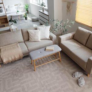 7 grešaka u raspoređivanju nameštaja zbog kojih vaša dnevna soba izgleda neuredno i natrpano + kako ih ispraviti