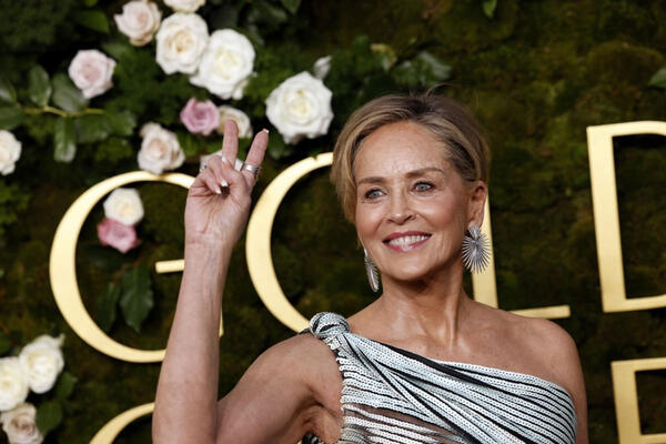 6 pravila lepote u koje se Šeron Stoun kune: Evo kako se holivudska lepotica neguje i izgleda božanstveno u 68. godini