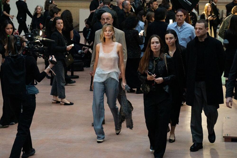 Margo Robi na Nedelji mode u Parizu