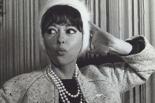 Pojavila se dva puta u istoj haljini na dodeli Oskara i ODUŠEVILA: Ovo je kreacija kojom je glumica ušla u istoriju