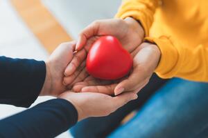 Kako prirodno sniziti holesterol? 8 sitnica koje mogu da vam očiste arterije, sačuvaju srce i produže život