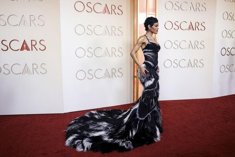 <p>Sinoć je održana 98. dodela Oskara, a u našoj galeriji pogledajte ko su bile najbolje odevene dame i šta su nam pripremile za ovu posebnu priliku.</p>